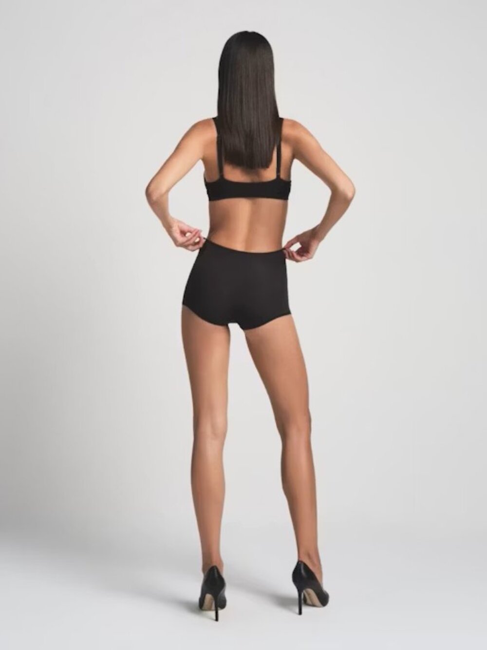 SKIMS Fits Everybody Boyshort | Onyx | M | NWT 🏷️